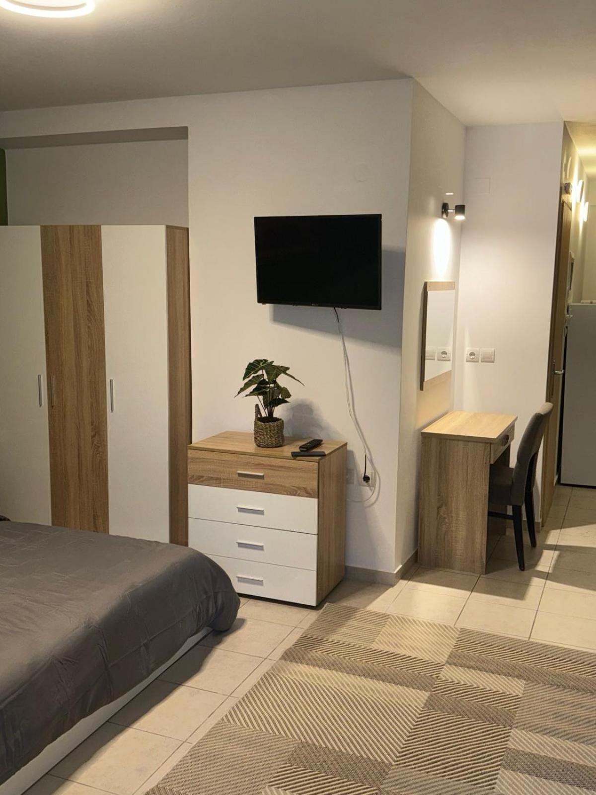 Apartment Ifigeleni *