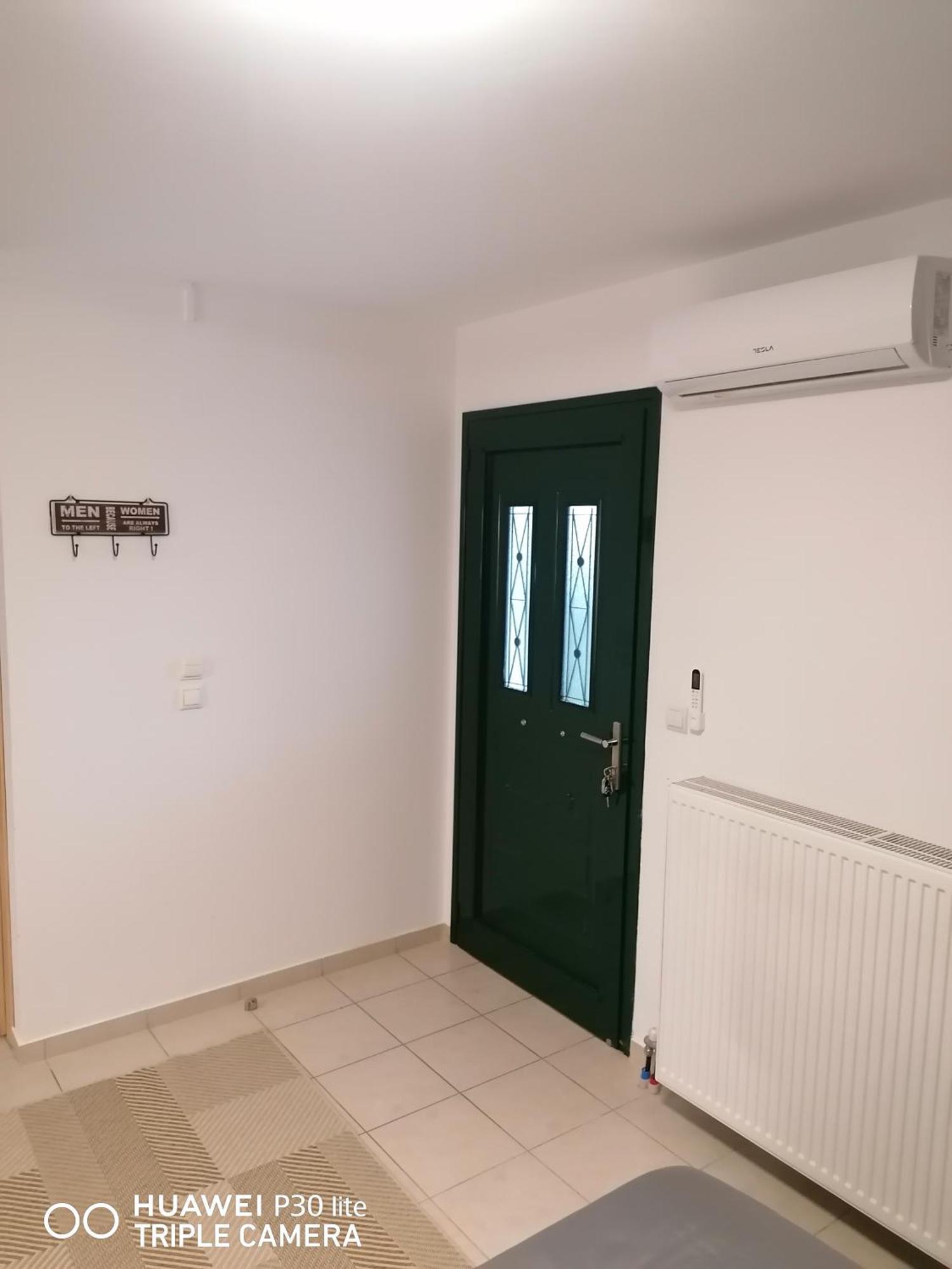 Ifigeleni Apartment *