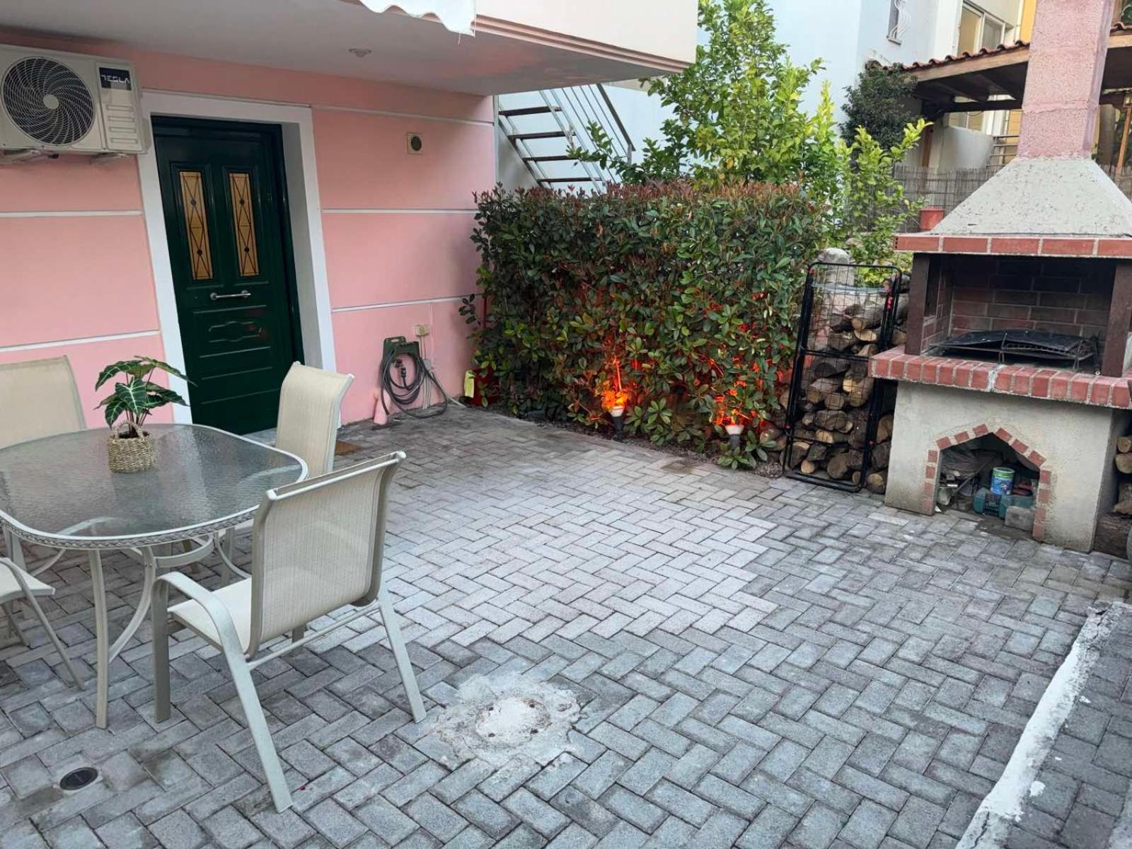 Ifigeleni Apartment *